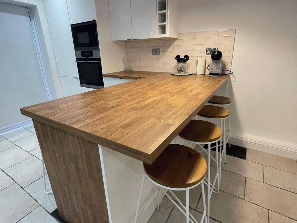 Fridge, toaster, cookware/dishes/utensils