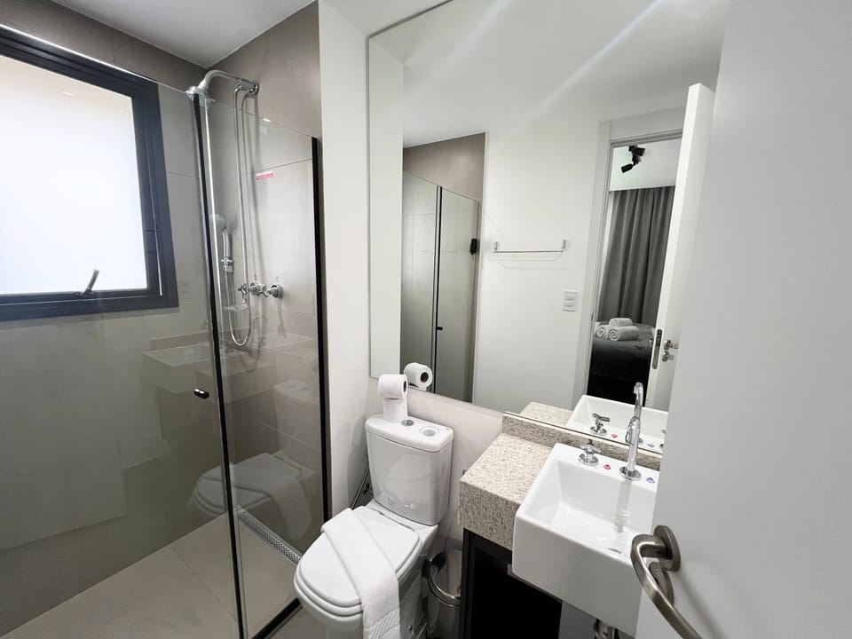 Studio | Bathroom
