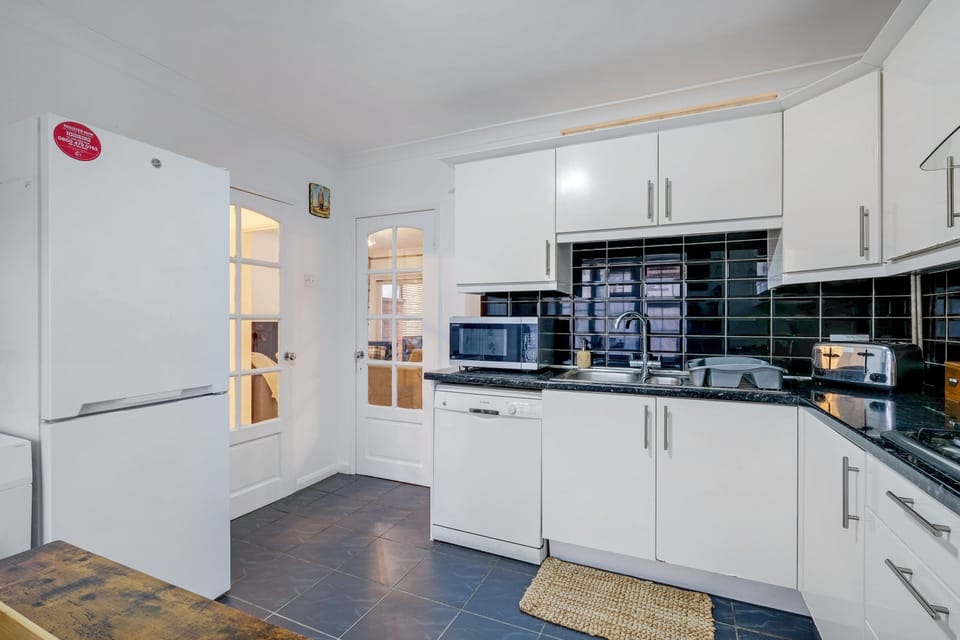 Family House, Patio | Private kitchen | Electric kettle