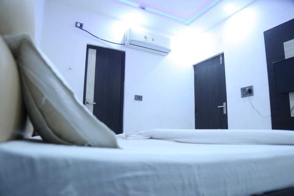 Deluxe Room | Free WiFi