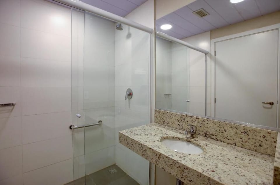 Shower, free toiletries, towels, soap