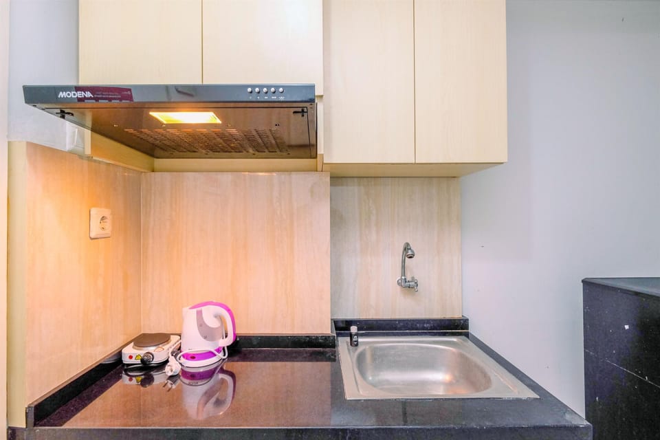Standard Apartment | Private kitchen | Cookware/dishes/utensils