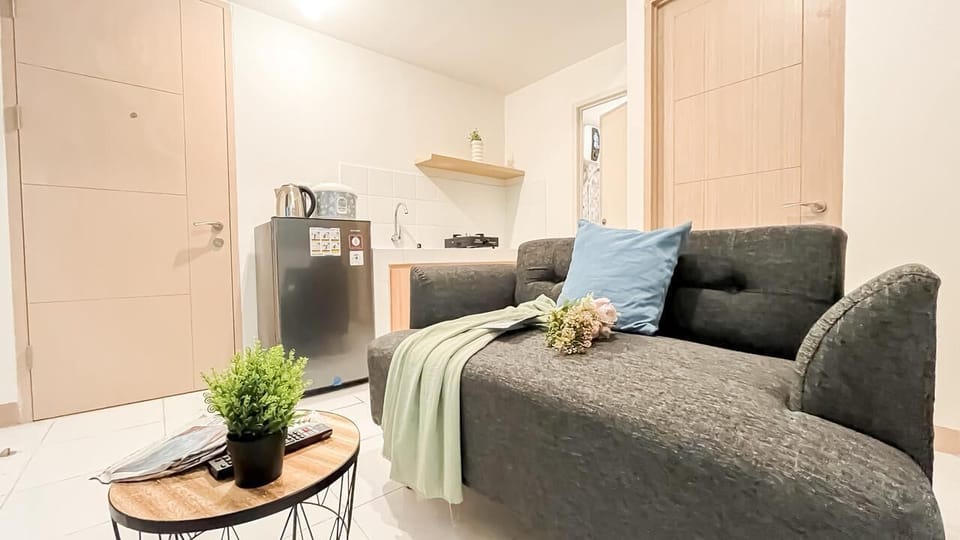 Standard Apartment | Living area