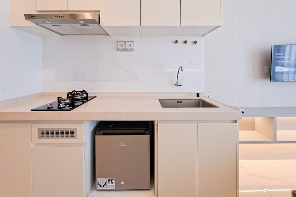 Standard Apartment | Private kitchen | Cookware/dishes/utensils