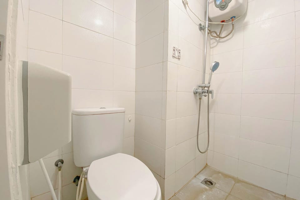 Standard Apartment | Bathroom