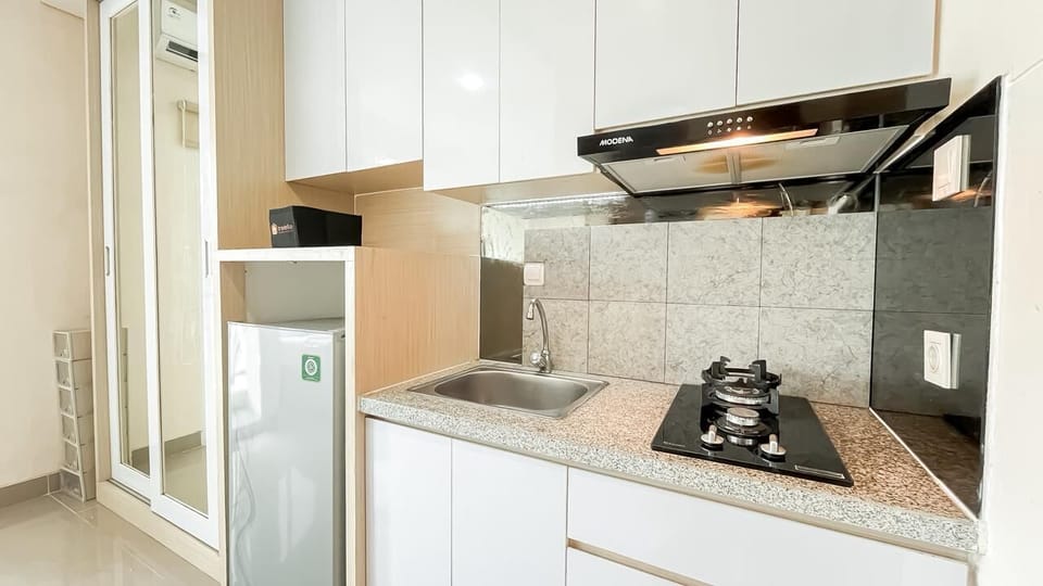 Standard Apartment | Private kitchen | Cookware/dishes/utensils