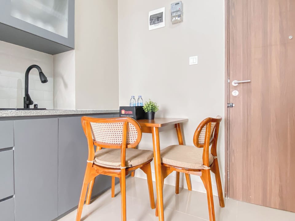Standard Apartment | In-room dining