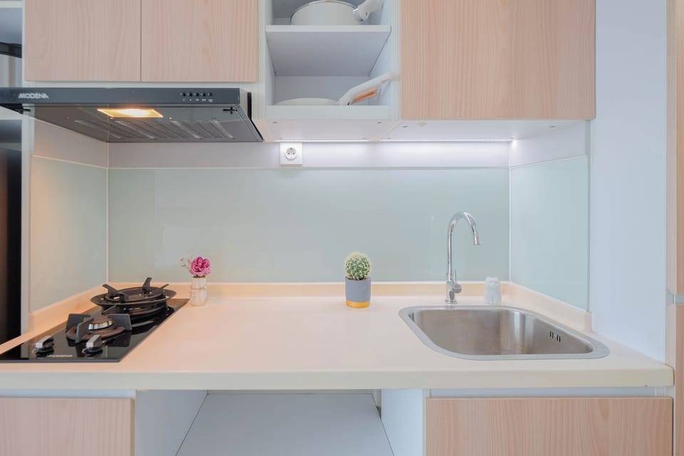 Apartment | Private kitchen | Fridge, stovetop, cookware/dishes/utensils