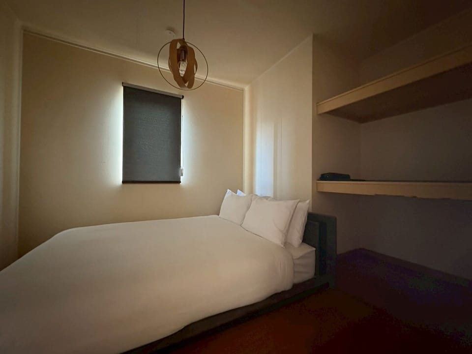 Iron/ironing board, free WiFi