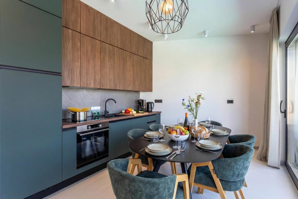 Family Villa, 3 Bedrooms, Balcony (Palm Villa Yana with Pool) | Dining