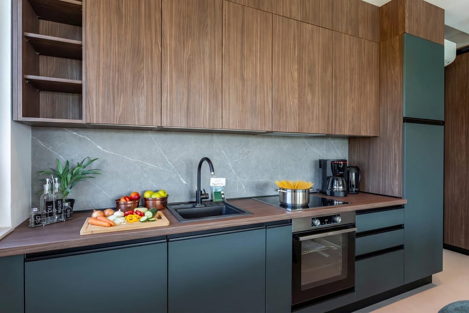Family Villa, 3 Bedrooms, Balcony (Palm Villa Petra with Pool) | Private kitchen