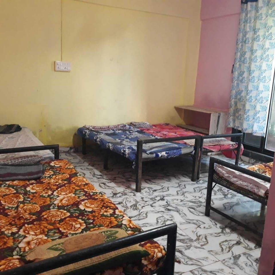 Rollaway beds, free WiFi, bed sheets