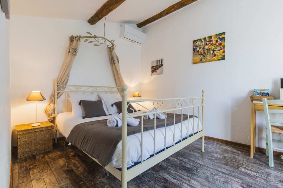 Double Room, Balcony, Pool View | Free WiFi