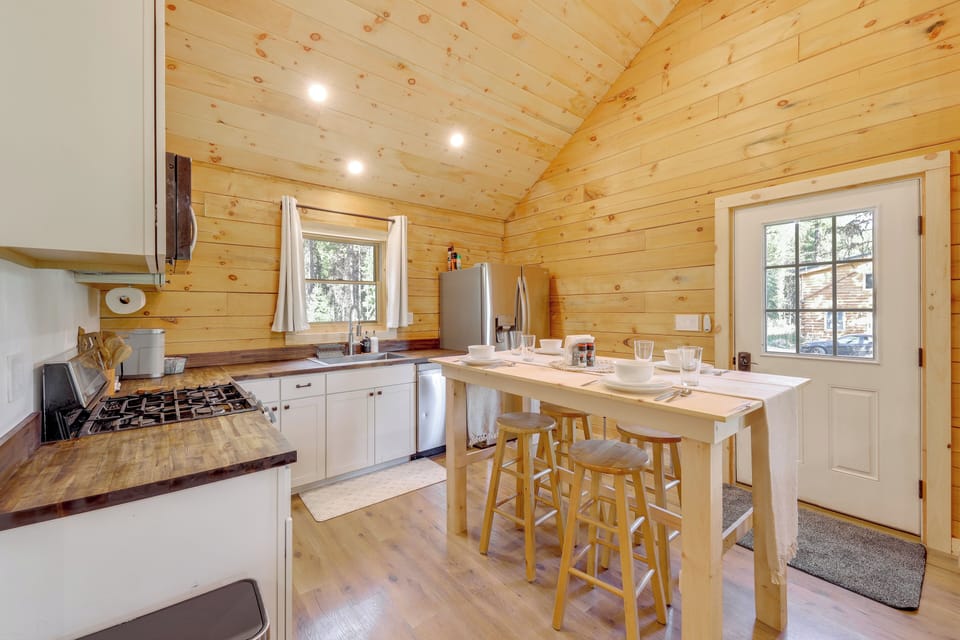 House (2 Bedrooms) | Interior