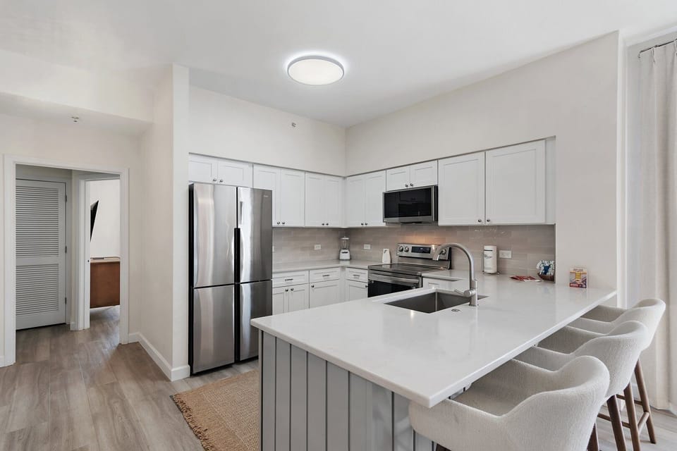 Condo, 3 Bedrooms | Private kitchen | Coffee/tea maker, oven, toaster