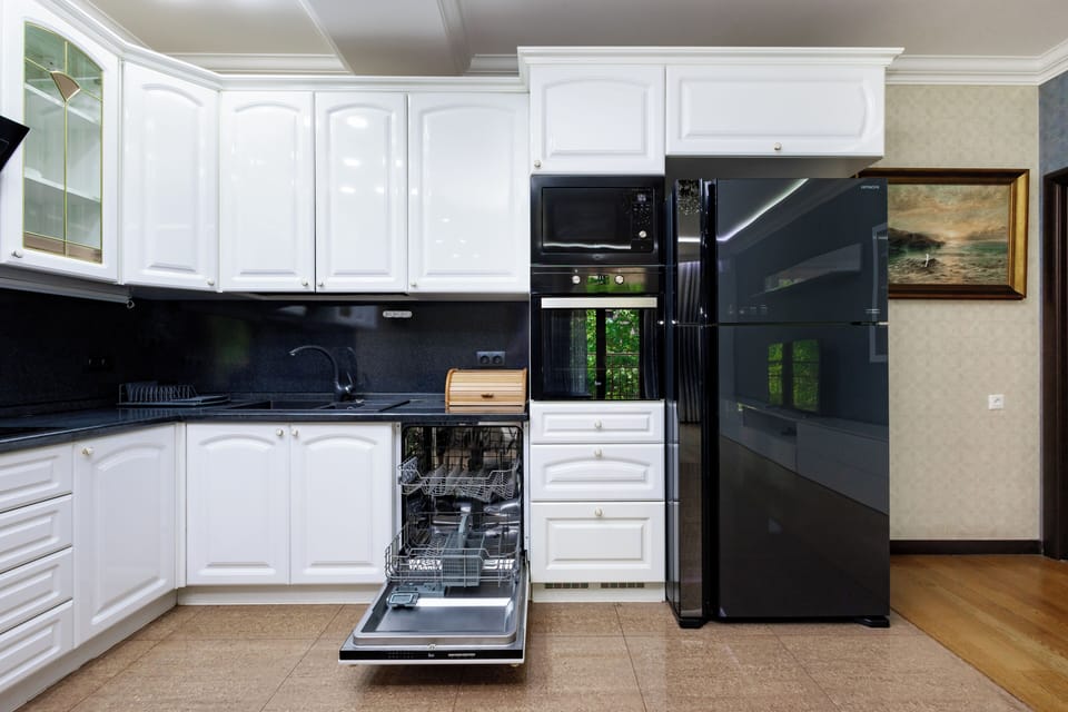 Family Apartment, Balcony, Park View | Private kitchen