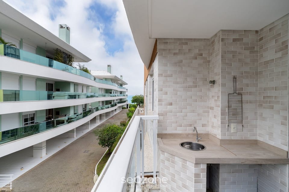 Basic Apartment | Property grounds