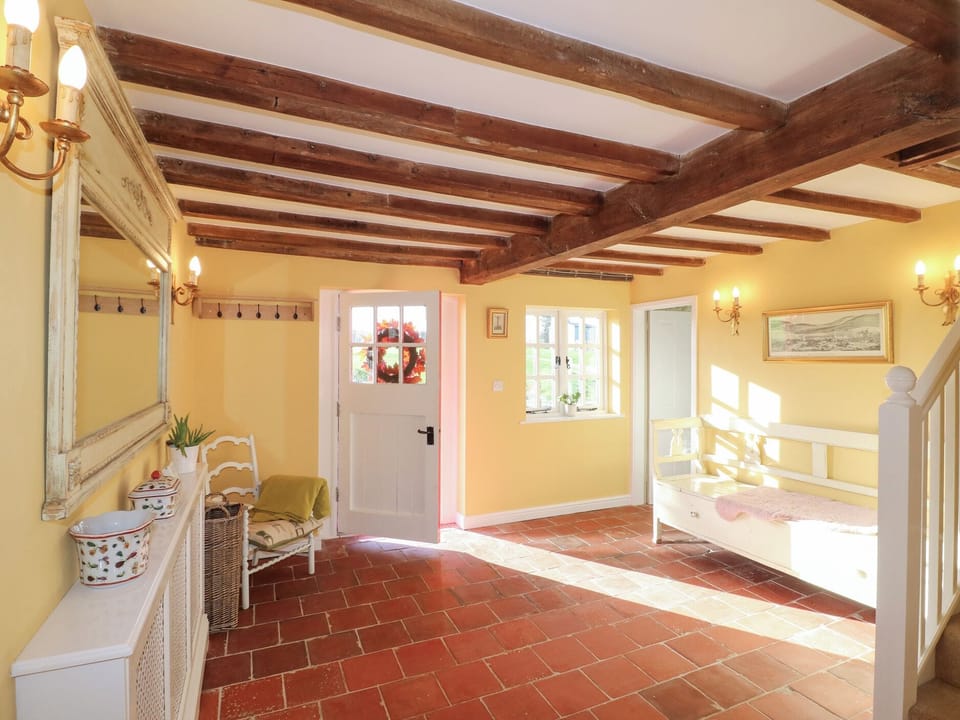 Cottage | Interior