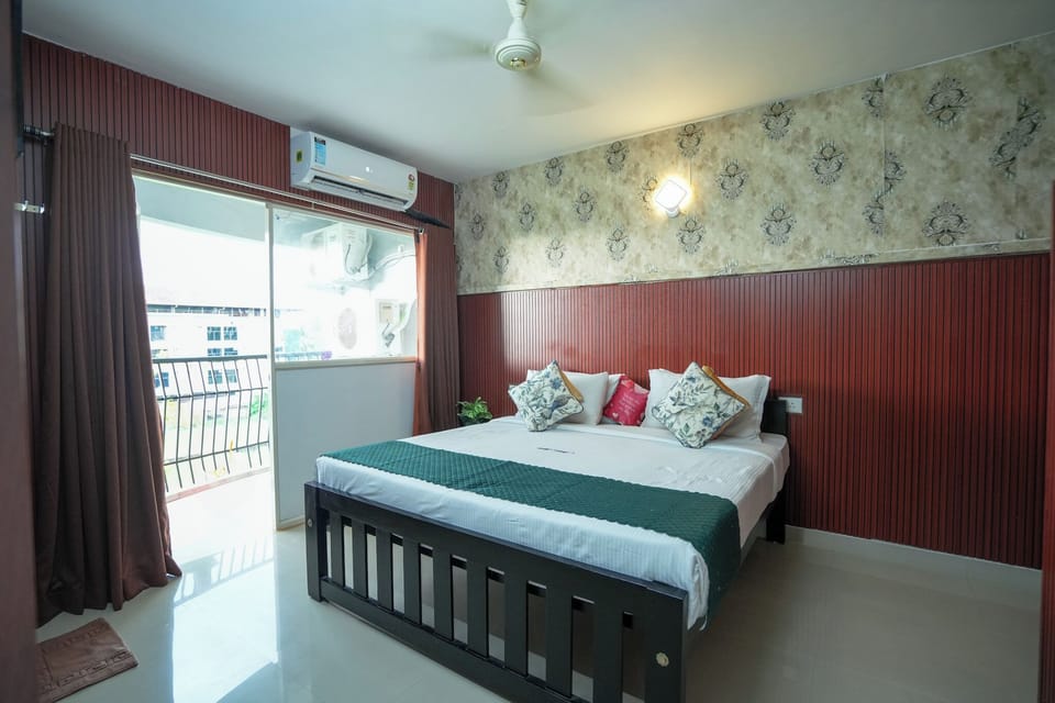 Family Apartment, Balcony, Courtyard View | Egyptian cotton sheets, premium bedding, down comforters