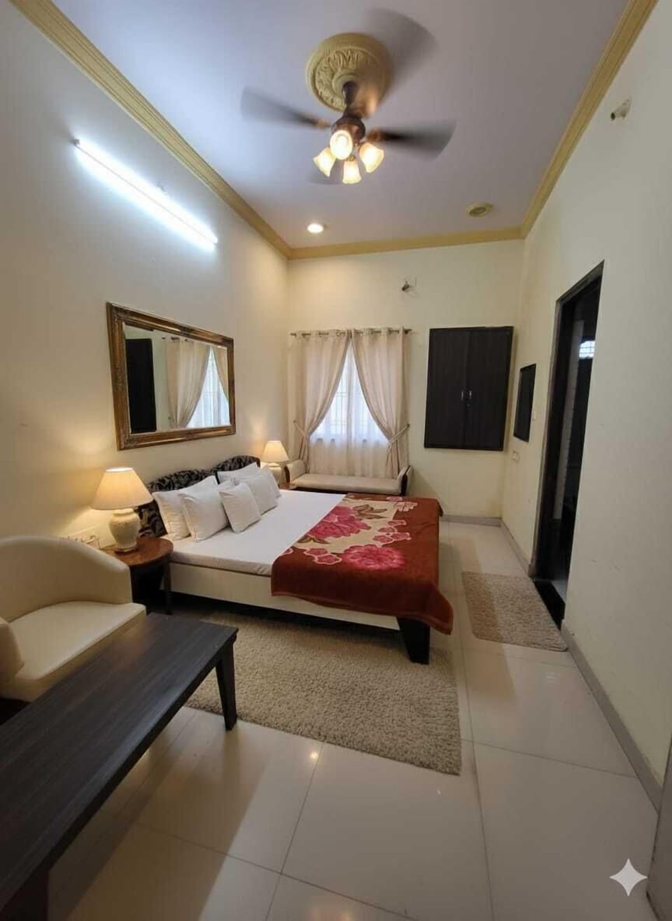 Deluxe Room | Rollaway beds (surcharge), WiFi (free), bed sheets