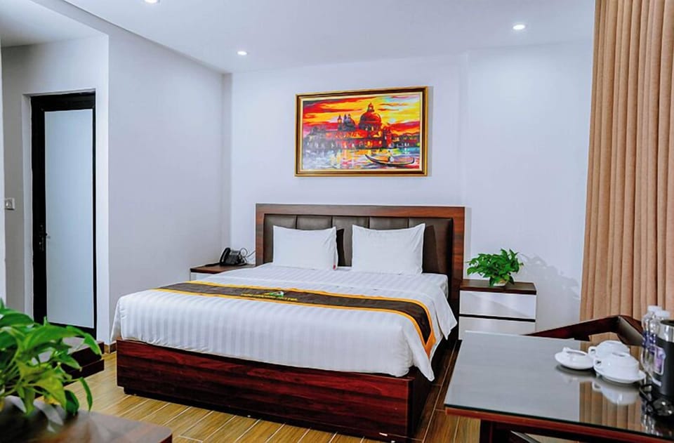 Deluxe Double Room | Desk, laptop workspace, free WiFi