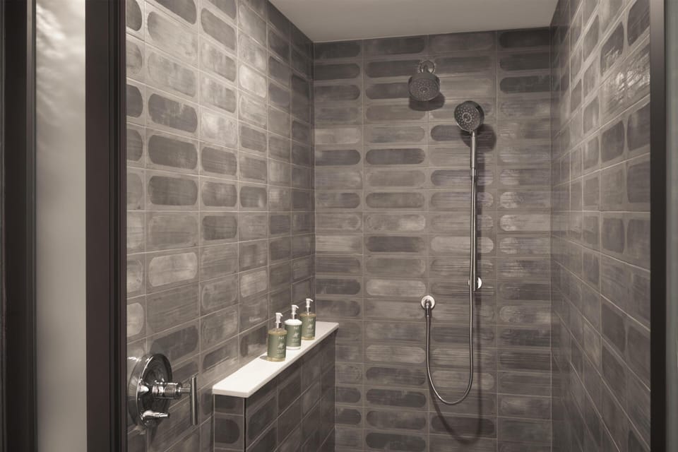 Suite, 1 King Bed, Balcony (2 Room) | Bathroom shower