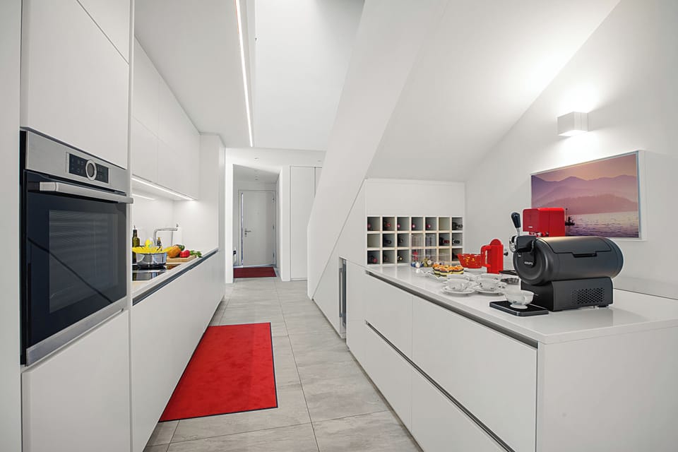 Family Villa, 2 Bedrooms, 2 Bathrooms, Mountainside (Villa Mondacce  - Minusio) | Private kitchen