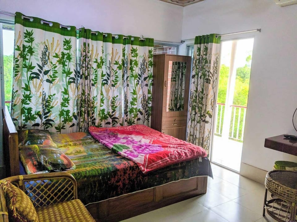 Deluxe Double Room, Balcony, Garden View | Free WiFi