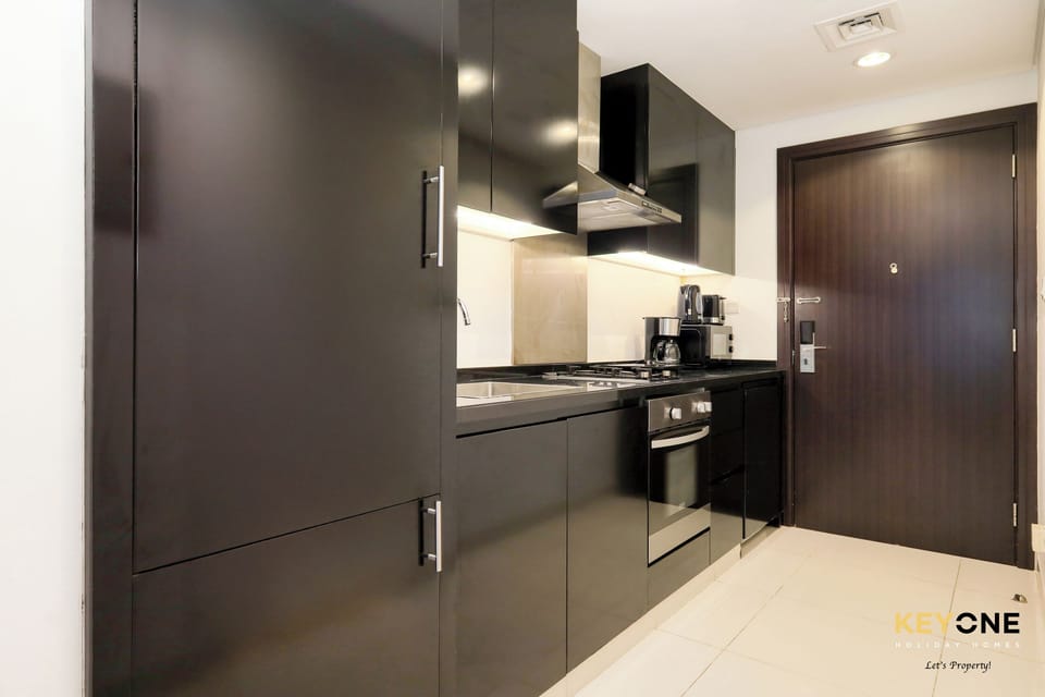 Superior Studio, Garden View | Private kitchen | Electric kettle, toaster, cleaning supplies