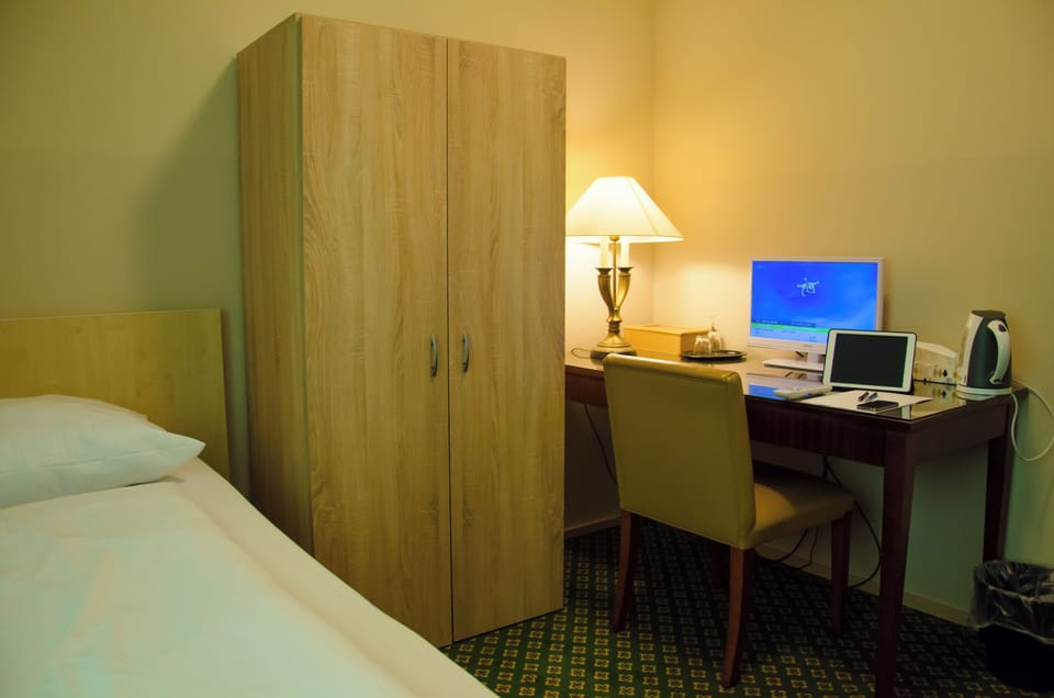 Single Room, City View