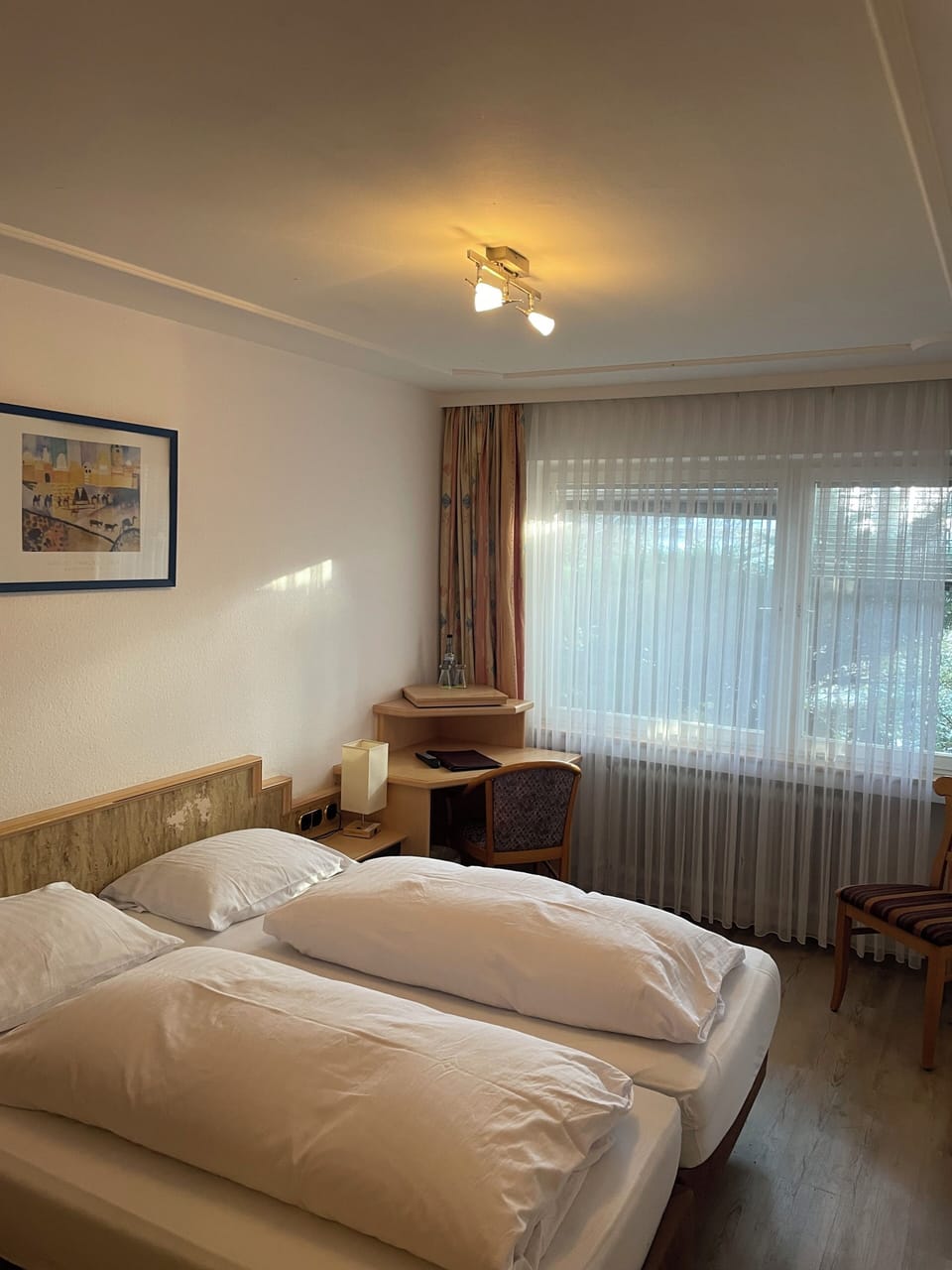 Double or Twin Room | In-room safe, desk, laptop workspace, blackout drapes