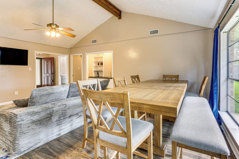 House (4 Bedrooms) | Interior