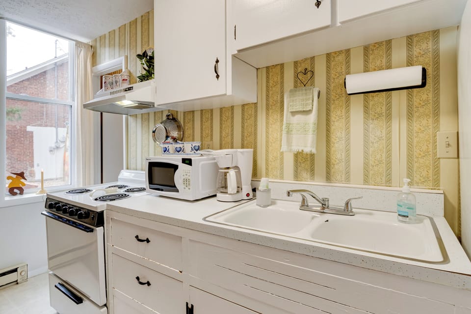 Apartment (0 Bedroom) | Interior