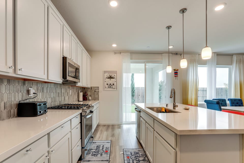 House (4 Bedrooms) | Interior