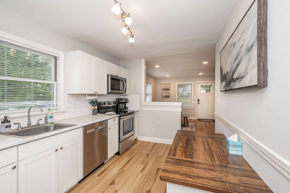 House, Multiple Beds, Patio, Garden View (Valley Ridge Retreat) | Private kitchen