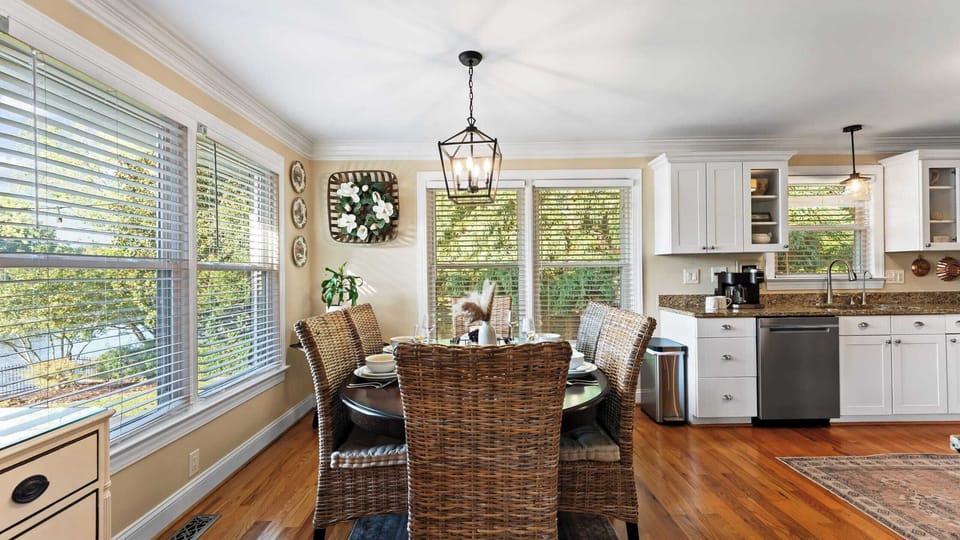 House (4 Bedrooms) | Interior
