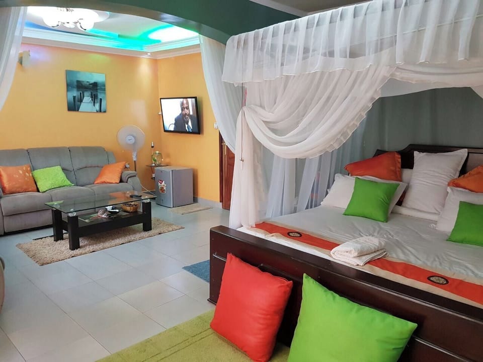 Deluxe Double Room, Garden View | Free WiFi, bed sheets