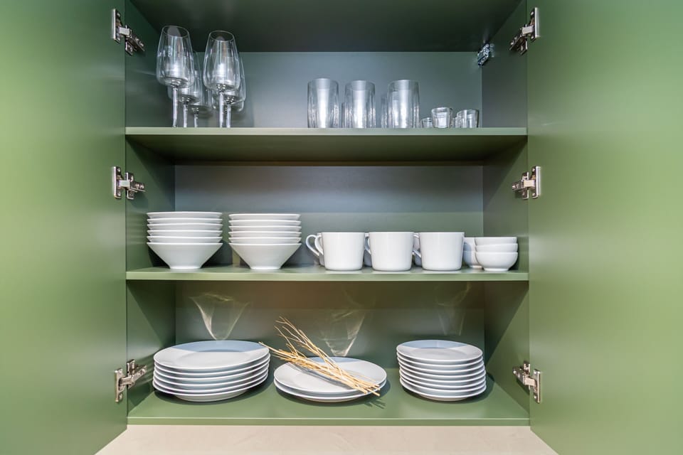 Apartment, 2 Bedrooms, Kitchen | Private kitchen | Full-size fridge, microwave