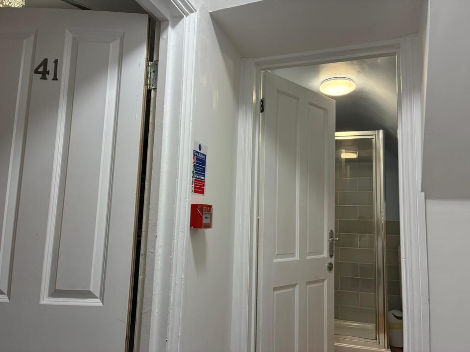 Deluxe Loft, Partial Sea View | Iron/ironing board, free WiFi