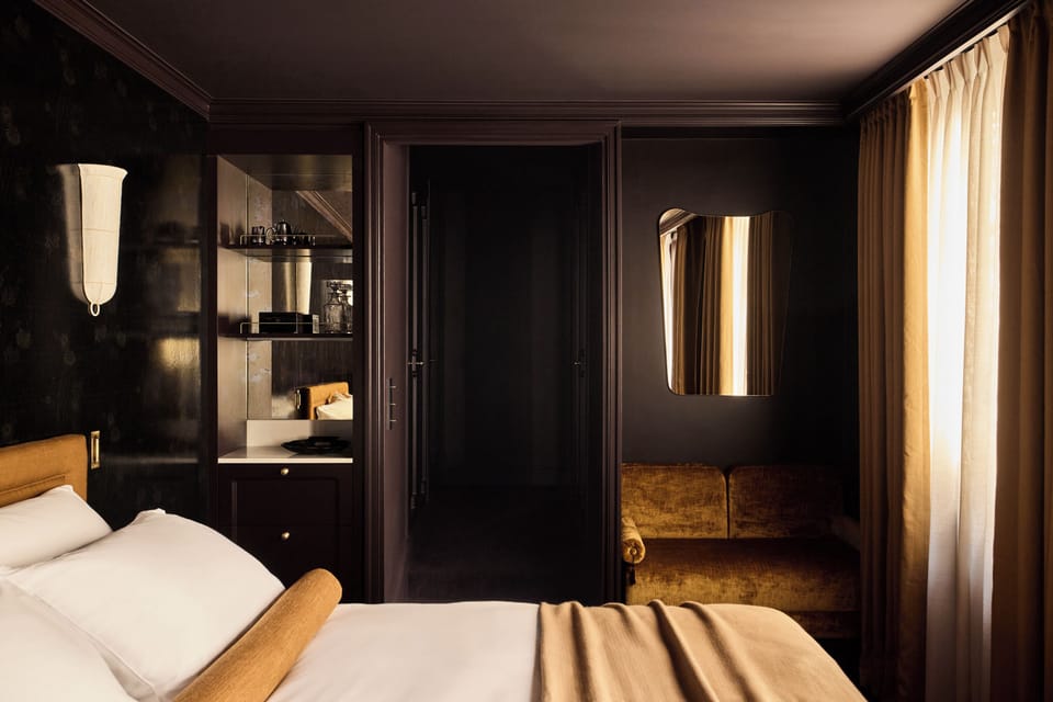 Privilege Room, Courtyard View | In-room safe, blackout drapes, soundproofing, iron/ironing board