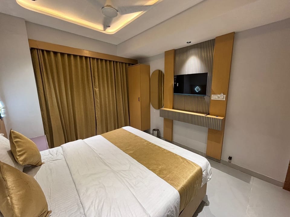 Classic Double Room, City View | Free WiFi