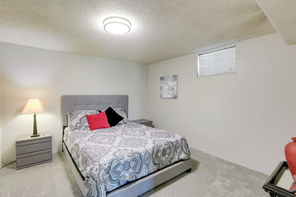 House (5 Bedrooms) | Interior