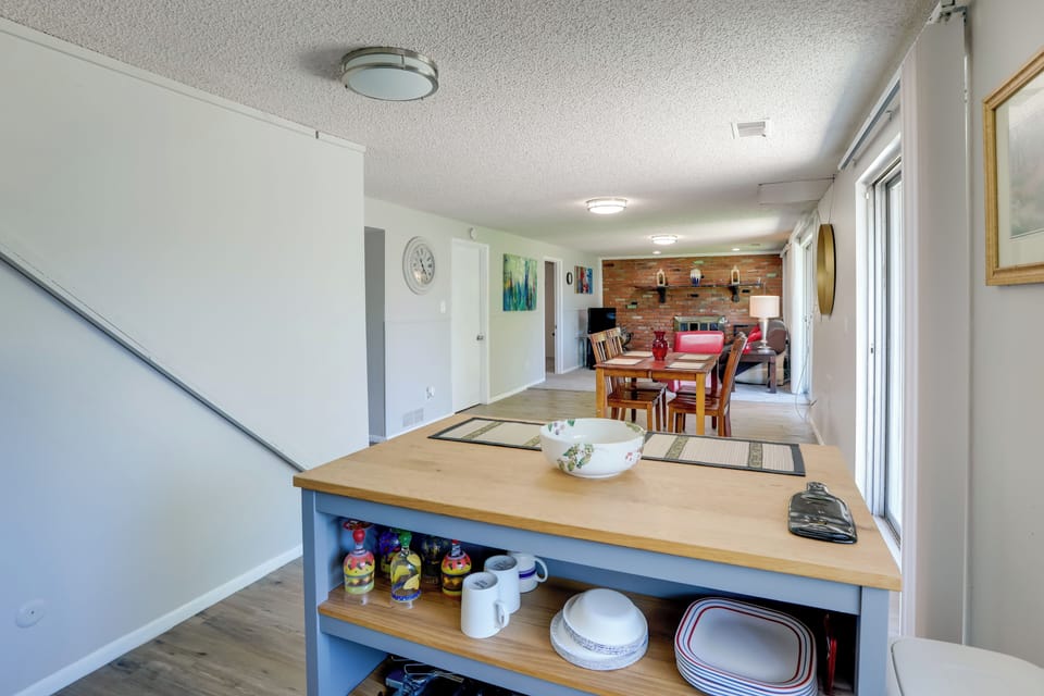 House (5 Bedrooms) | Interior