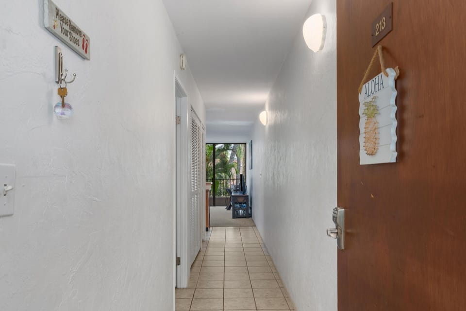 Condo, 1 Bedroom | Interior