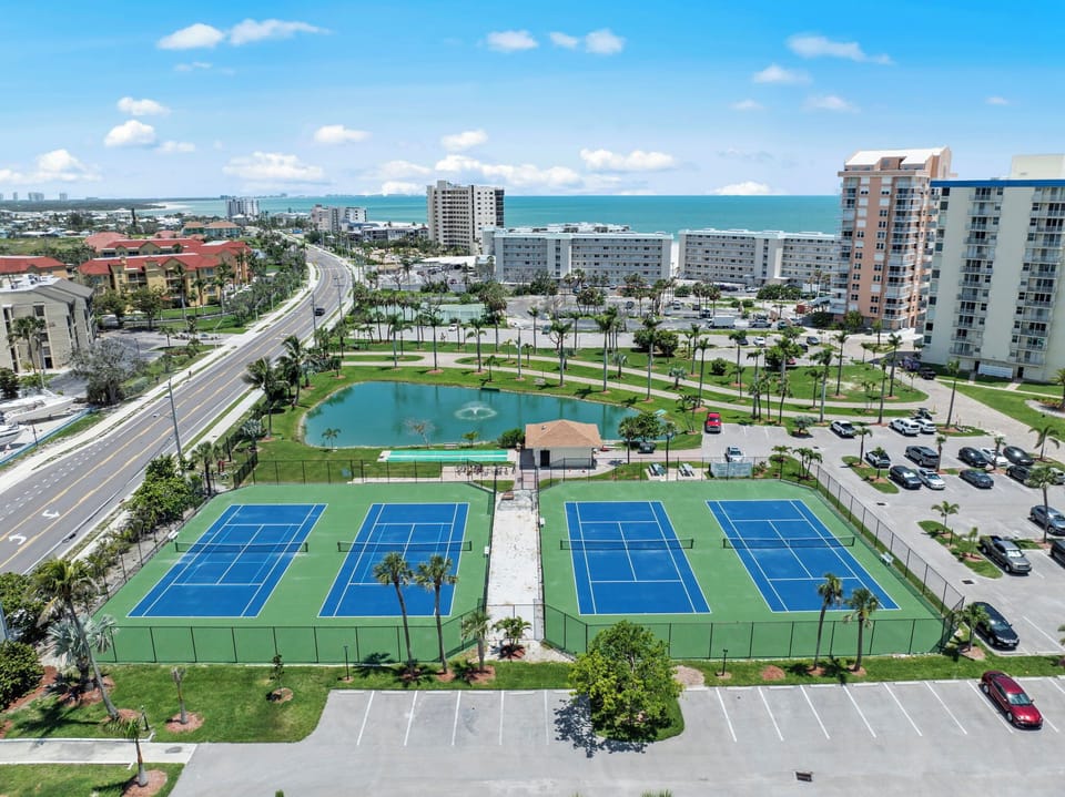Tennis court