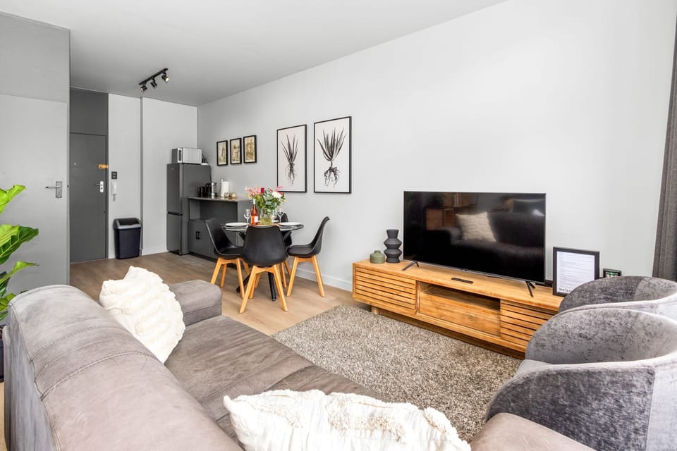 Apartment (0 Bedroom) | Interior