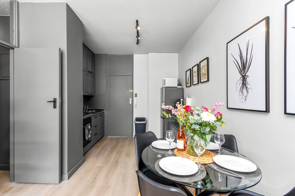 Apartment (0 Bedroom) | Interior