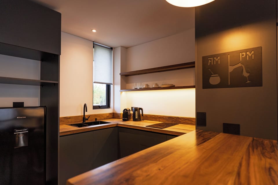 Premium Single Room, Balcony | In-room safe, desk, laptop workspace, soundproofing