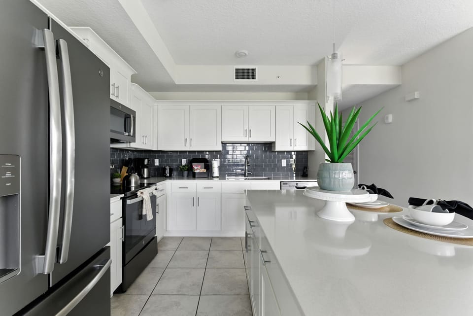 House | 2 bedrooms, desk