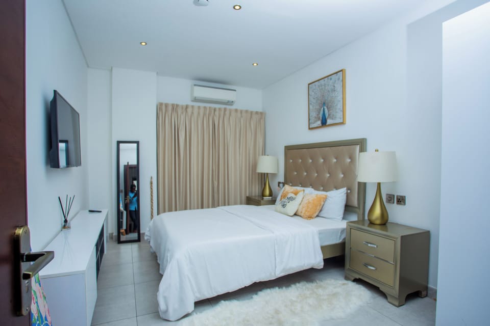 Luxury Apartment, 1 Bedroom, City View | In-room safe, blackout drapes, iron/ironing board, WiFi (free)